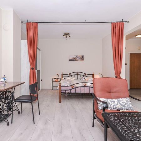 Visit Sofia | Macedonia Square Central Apartment 외부 사진